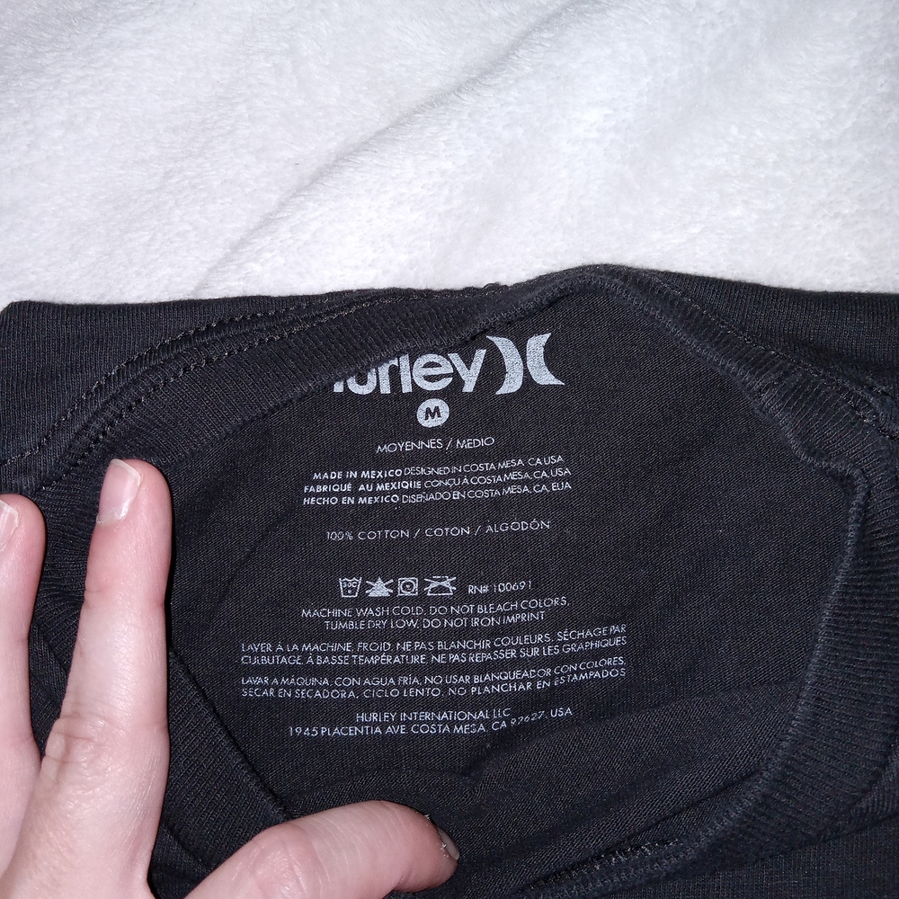 Hurley Black Graphic Men's T-Shirt Size Medium EUC - Picture 8 of 8